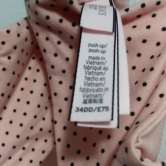 NWT Victoria Secret - Picture 5 of 5